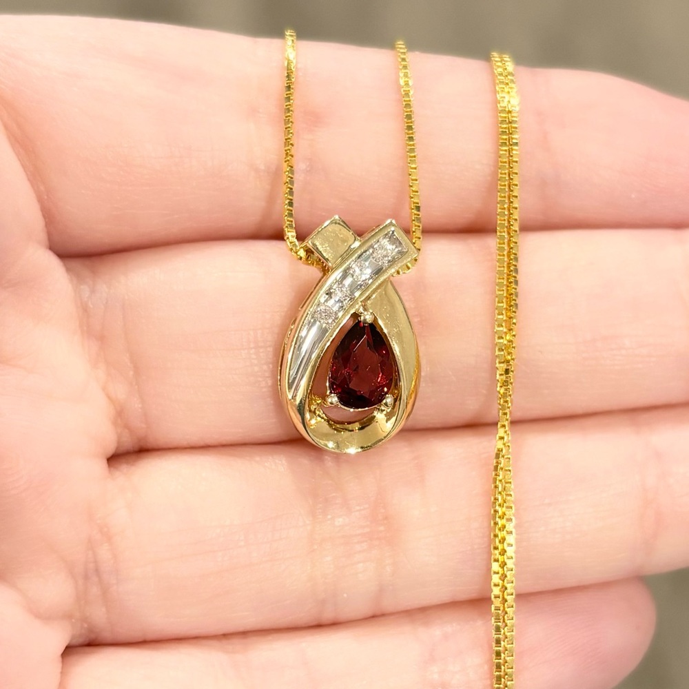 14K Garnet Diamond 0.75 Carat regal red teardrop white yellow gold pendant - Picture 5 of 12